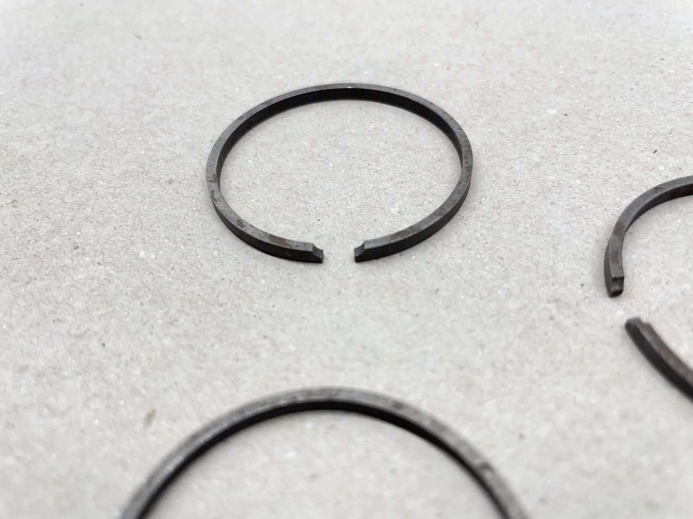 3x Kolbenring NOS 39,5 x 2,5 NEU Zündapp Hercules Kreidler KTM DKW Mofa (39-49R)