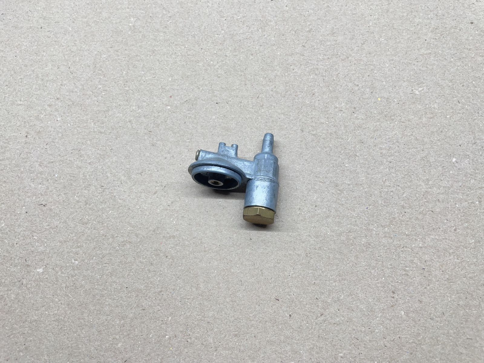GURTNER DECKEL VERGASER NEU - Mobylette Motobecane Peugeot carburetor (39-33)