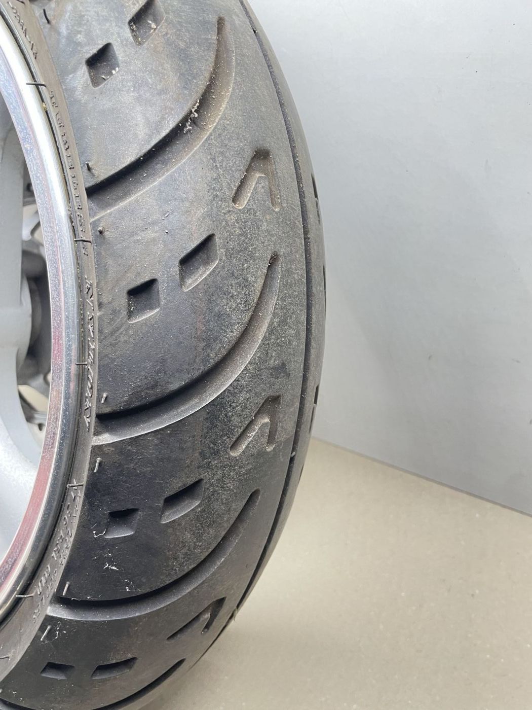 Lifan S-Ray 50  - Vorderrad Reifen Felge vorne wheel (102-12)