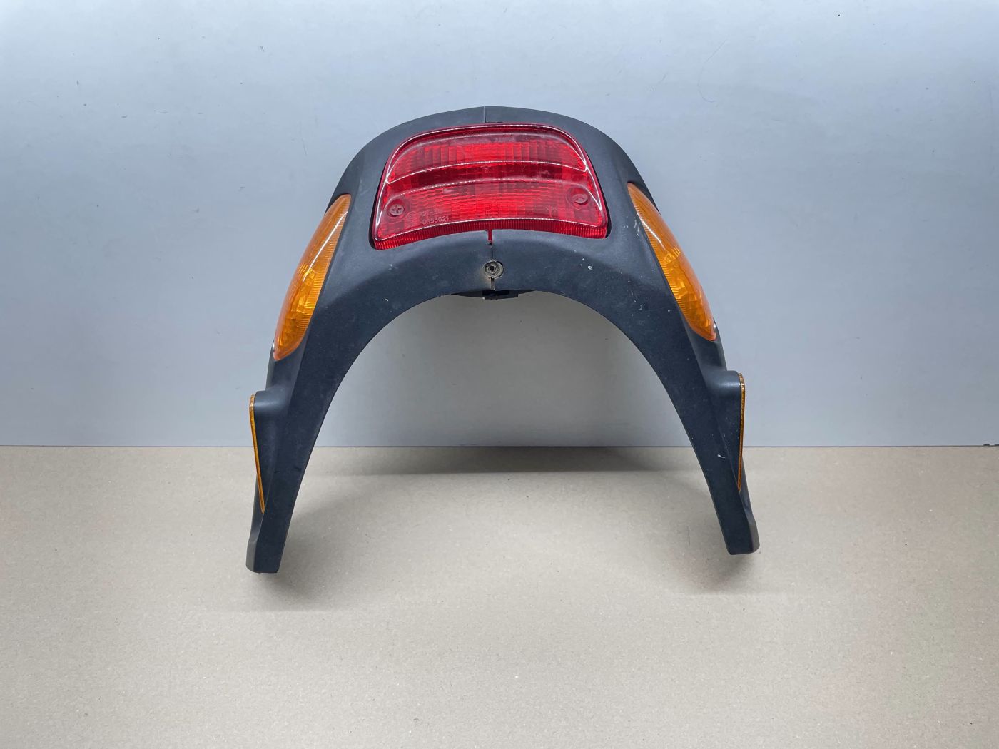 Piaggio NRG MC3  - Rücklicht Blinker Verkleidung hinten Heck Abdeckung  (111)