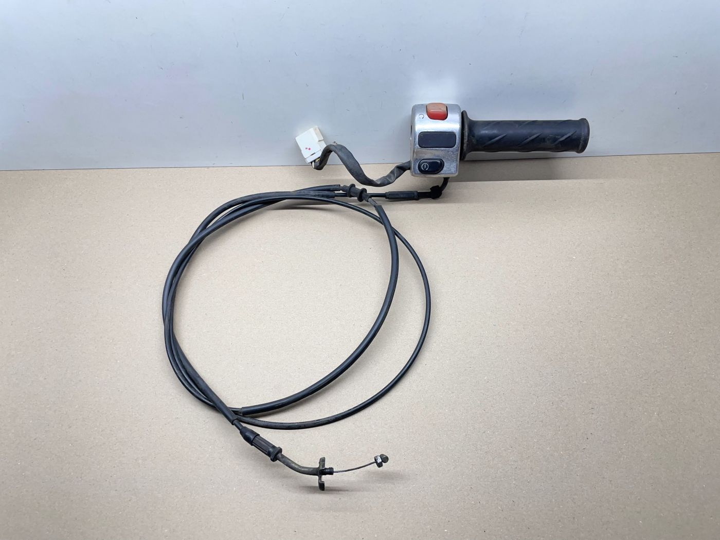 Piaggio Beverly 125 - Gasgriff Gaszug E-Start Lenker throttle grip  (110)