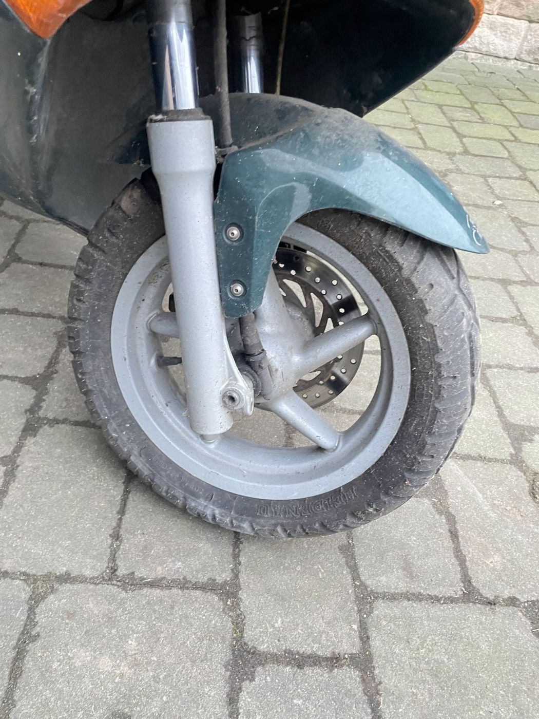 Aprilia Leonardo 125 - Kotflügel Spritzschutz vorne Verkleidung Abdeckung (109-1)