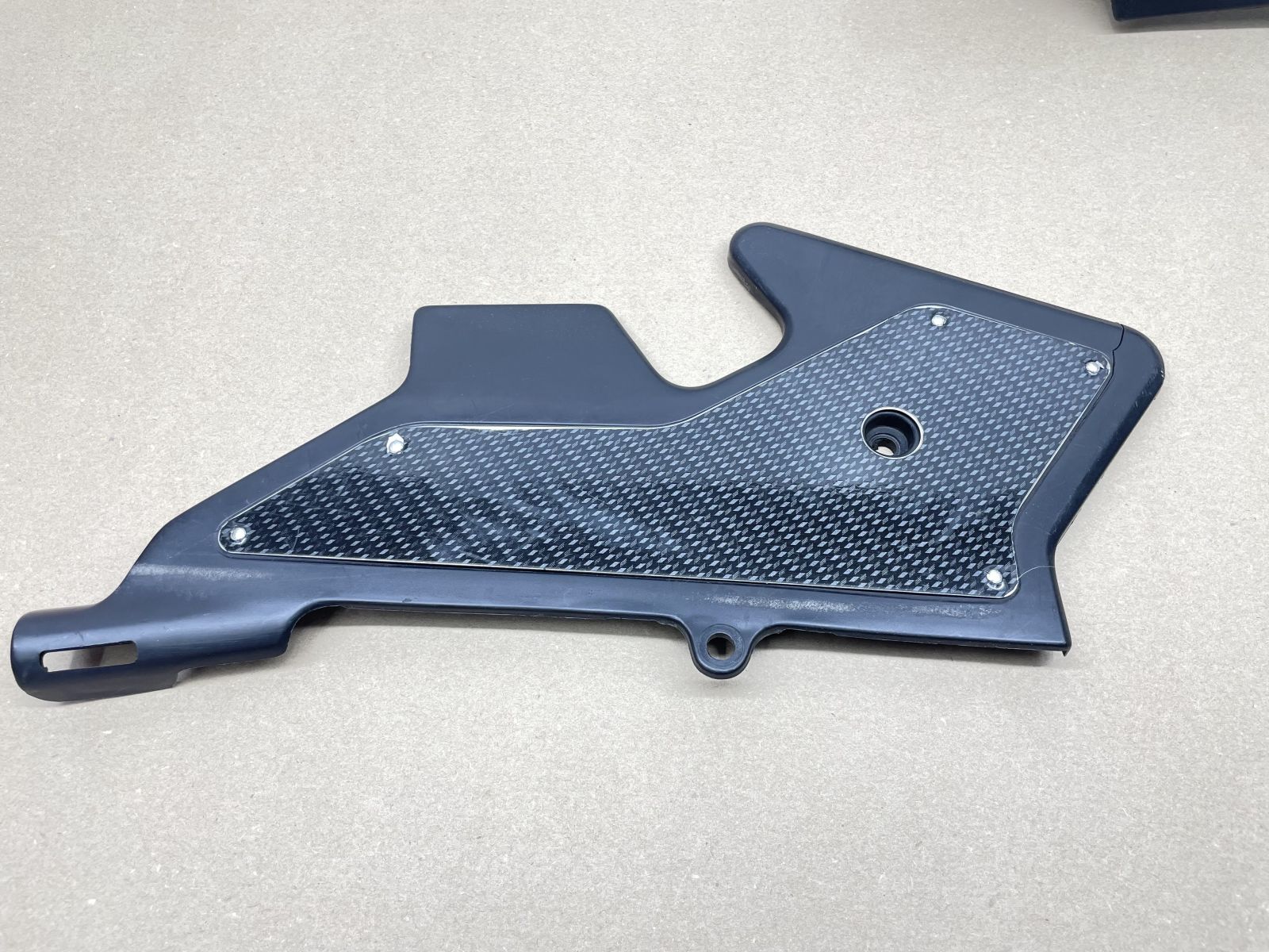 Honda CBR 1000 F SC24 - Verkleidung links + rechts Fußraste fairing footrest (118-24)
