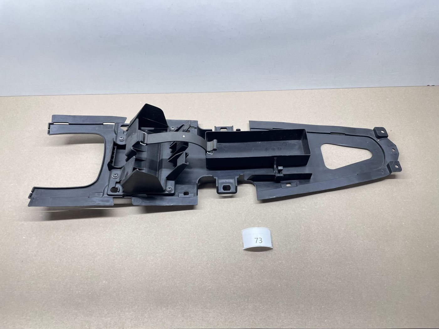 Yamaha YZF-R 125  -  Heckverkleidung Abdeckung Verkleidung Batterie  (118-V)