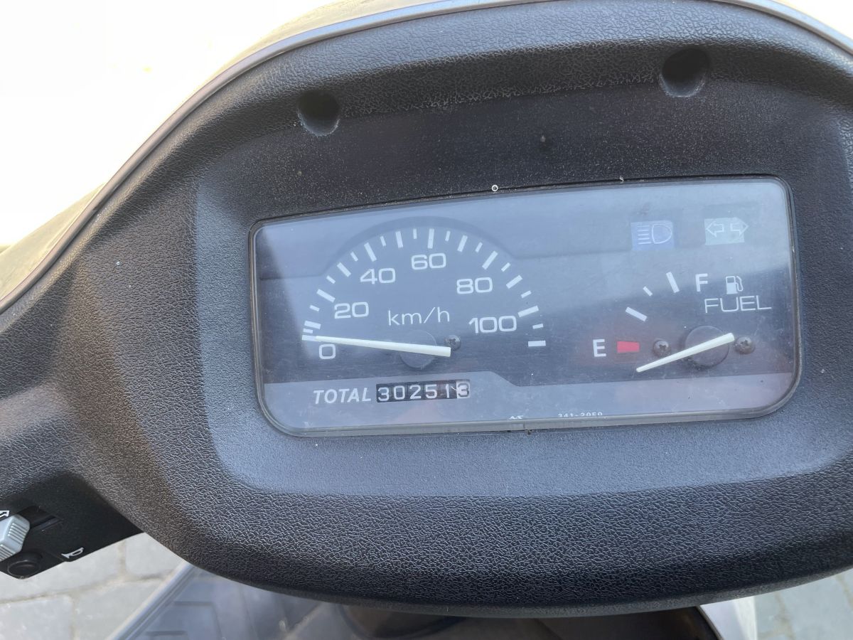 Suzuki AN 125 - Tacho Tachometer Cockpit speedometer (77)