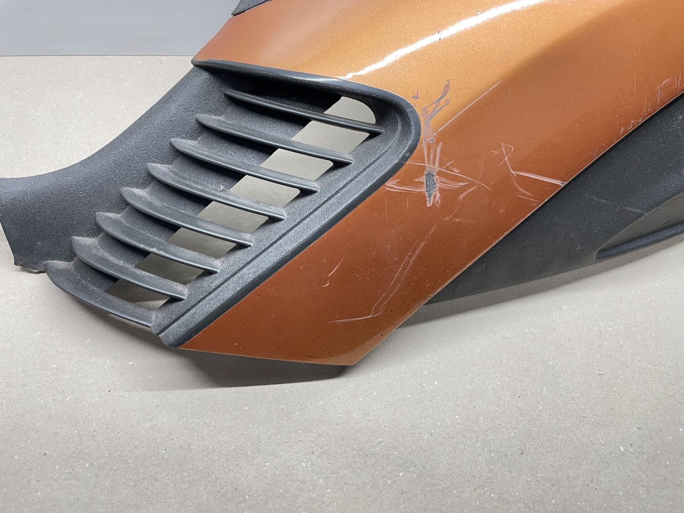 Atala Byte RT10 -  Seitenteil links Verkleidung Abdeckung fairing  (102-17)