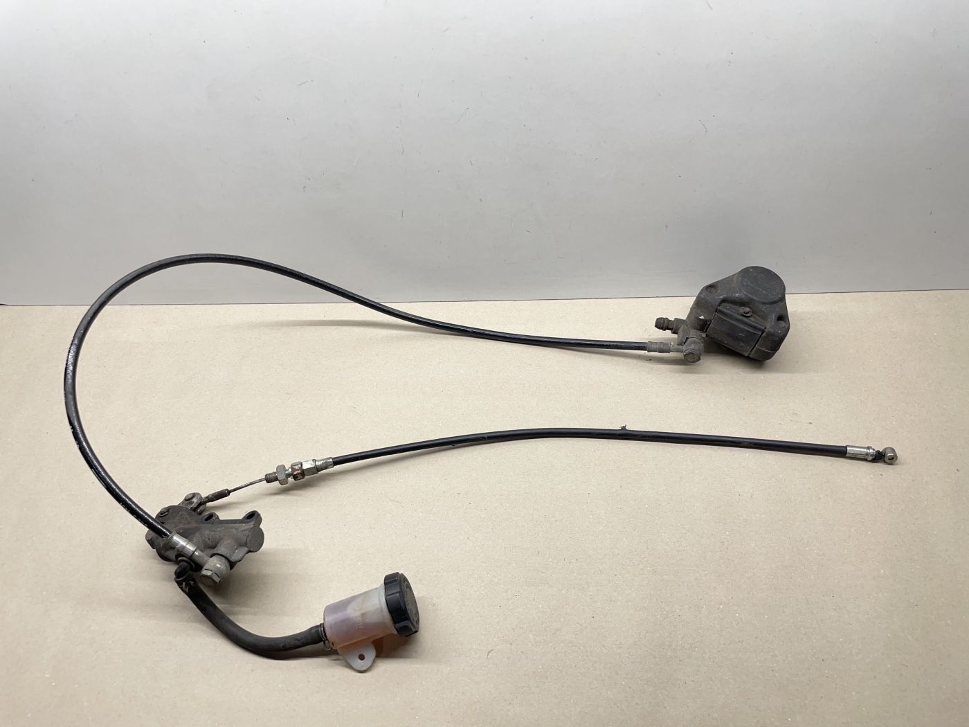 Atala Byte RT10 - Bremse vorne Bremshebel Bremspumpe Bremszange (102-17)