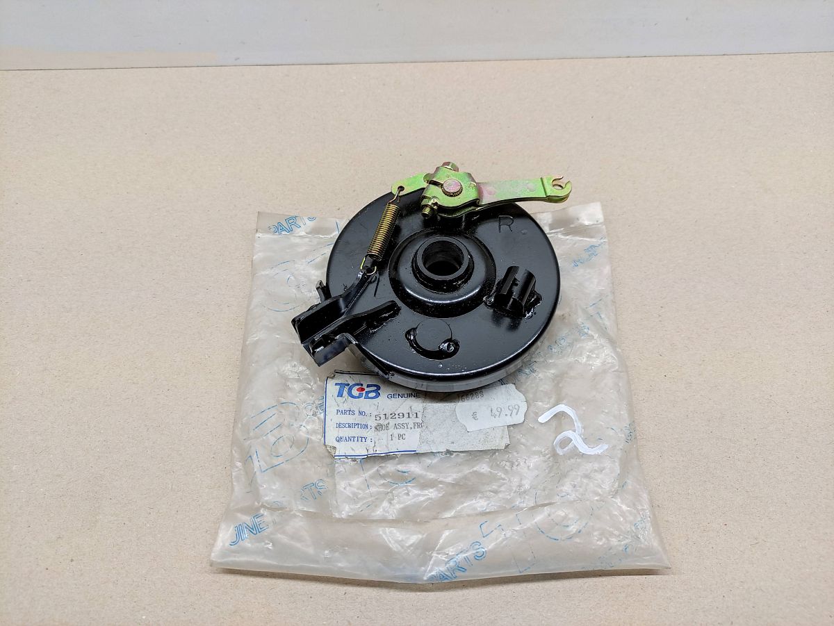 TGB Hornet 50 90 Bremsankerplatte Bremsbacken rechts 512911 front brake (40-16)