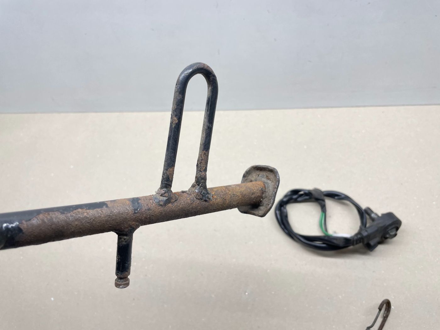 Ering / Baotian BT49QT-7 original Seitenständer Ständer side stand  (102-14)