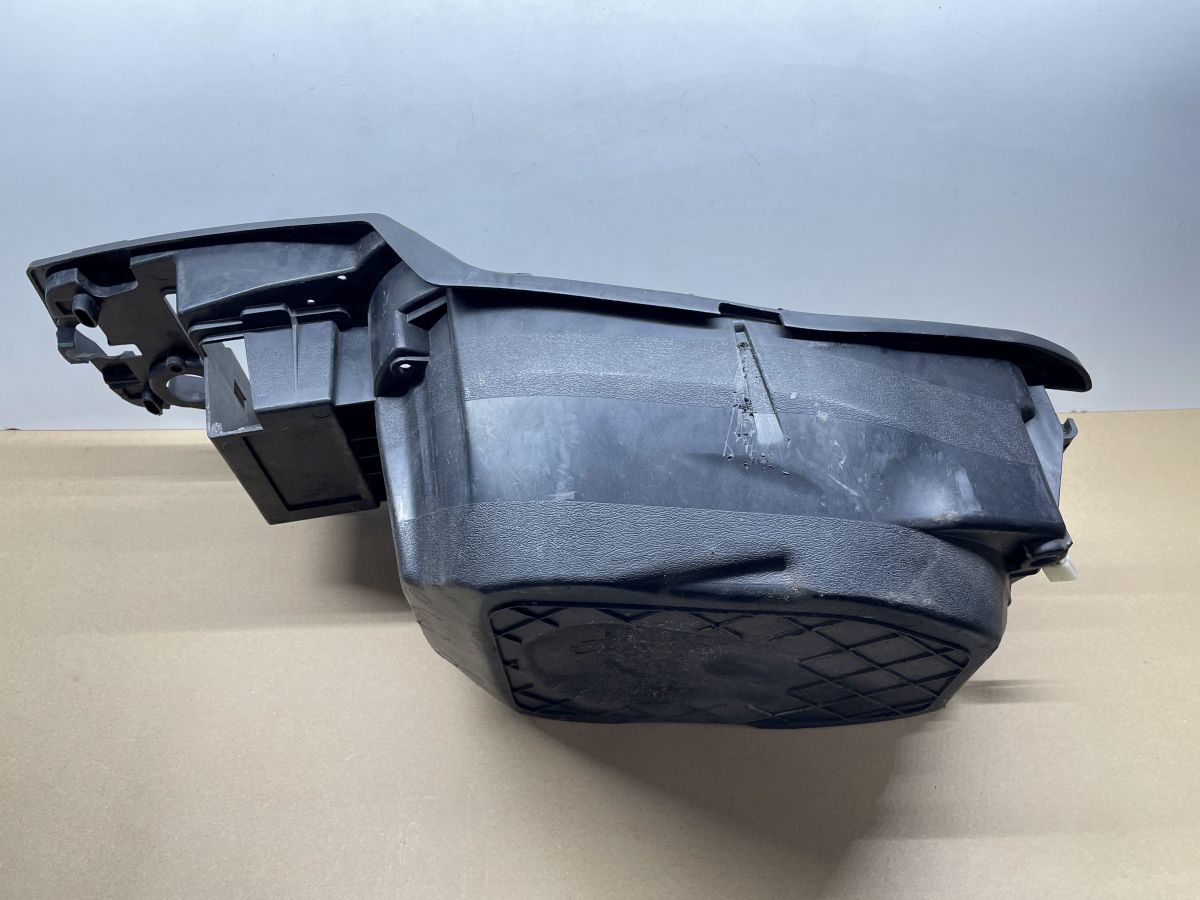 Peugeot Speedfight 3 4T 50 - original Helmfach Staufach Verkleidung (87)