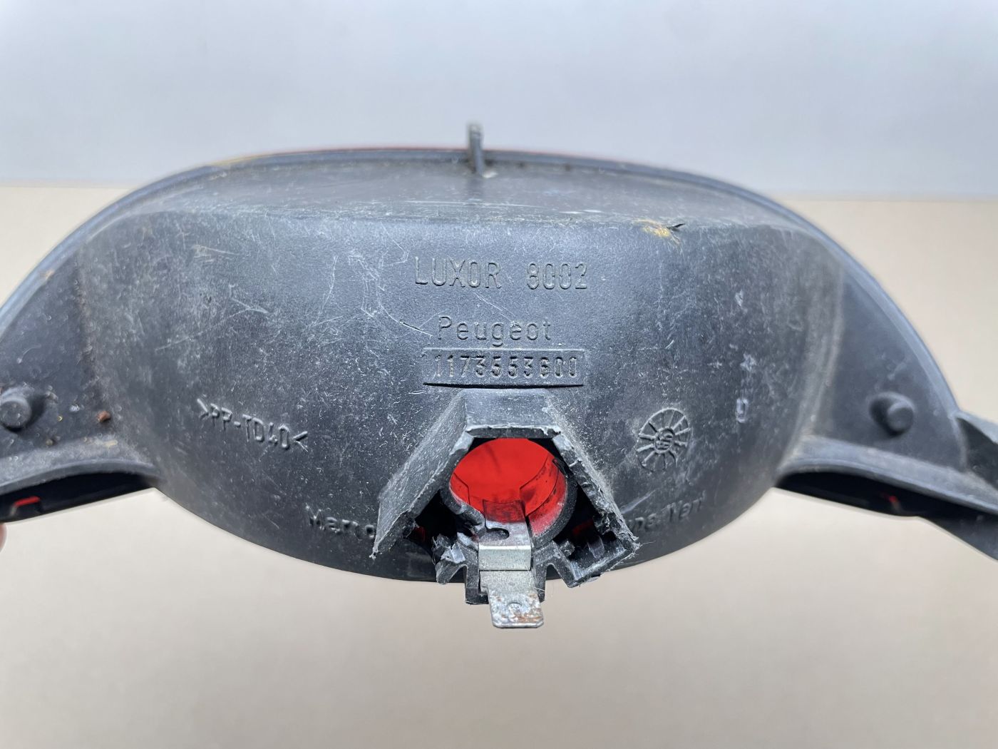 Peugeot Speedfight 1 - original Rücklichtgehäuse Lampe hinten rear light (109-7)