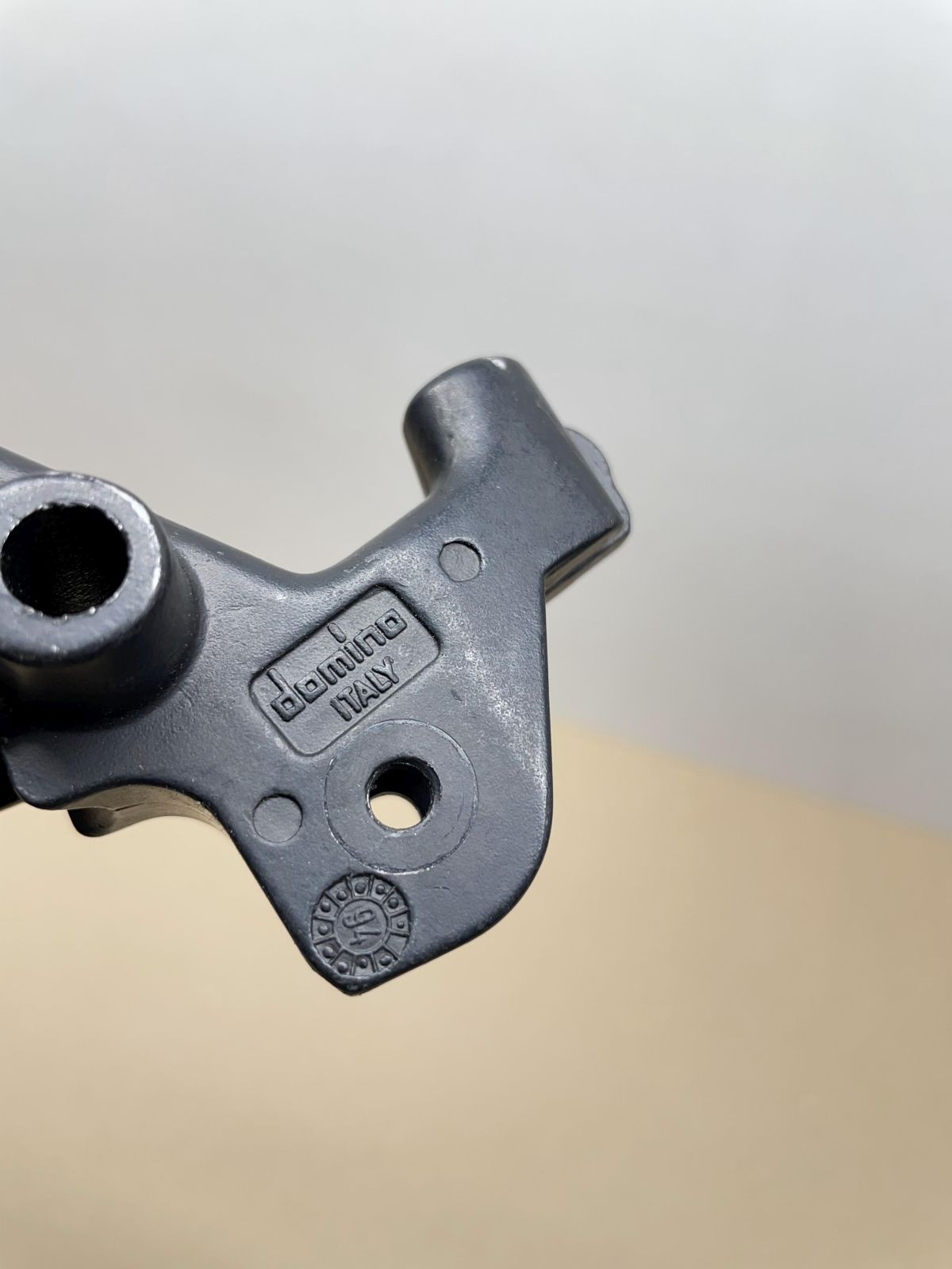 Domino Bremsarmatur links Gehäuse Roller Piaggio Aprilia Yamaha Aprilia (39-23)