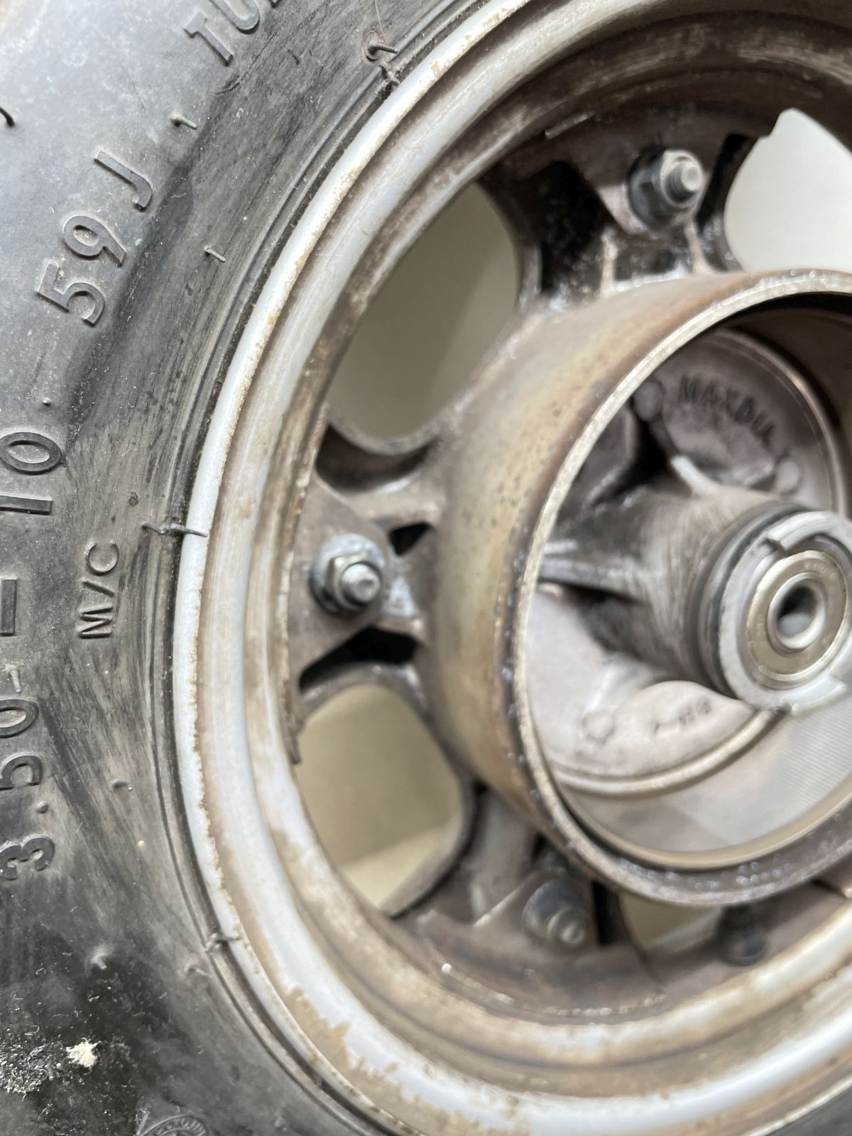 Yamaha Cygnus XC 125 - Vorderrad Reifen Felge vorne front wheel (74)