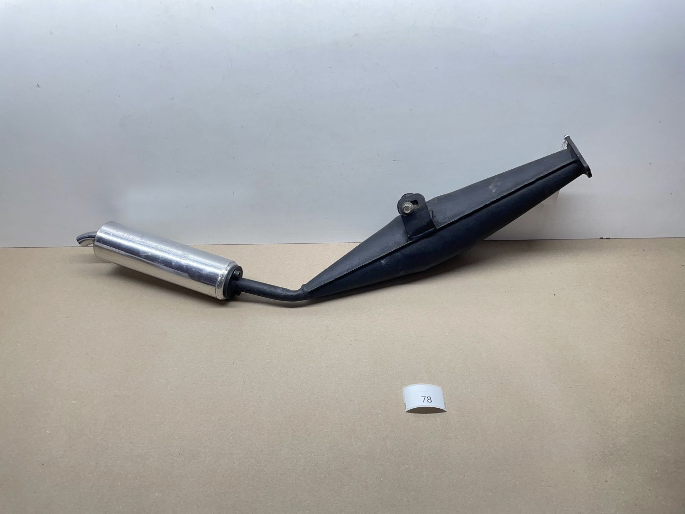 Rieju Auspuff 0/000.870.0400 Original RS3? Motorrad Moped exhaust (118-V)