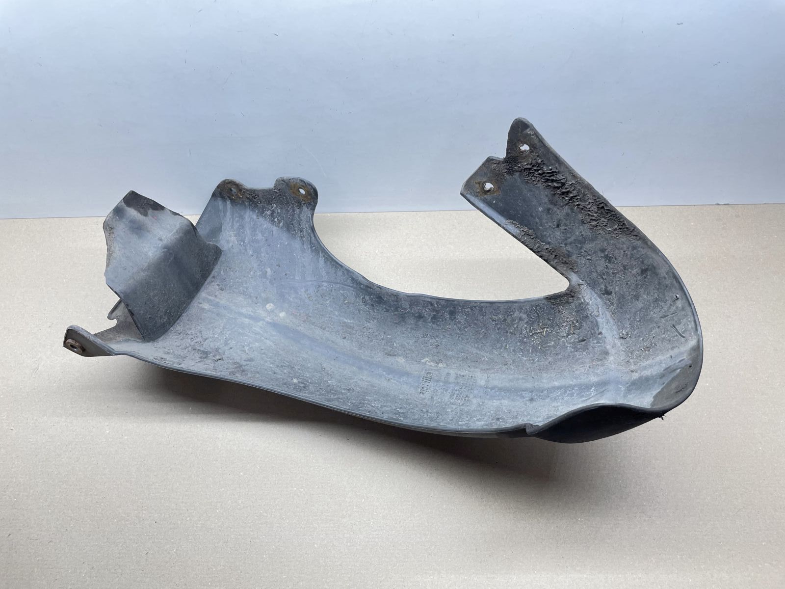 Aprilia Gulliver 50 - Spritzschutz hinten Hinterrad Abdeckung fairing (76)