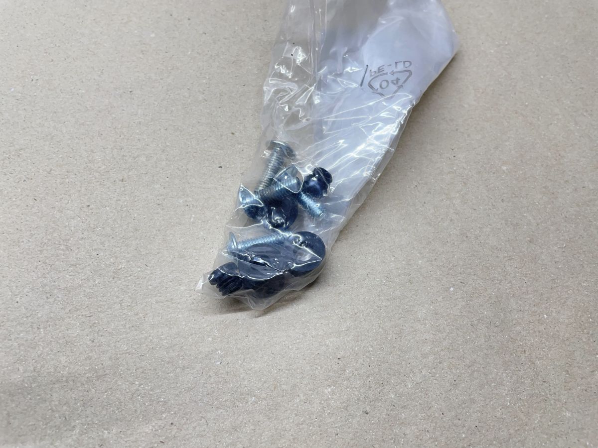 Daelim Otello NS 125 - ORIGINAL Schutzbügel Kotflügel NEU Verkleidung (102-4)