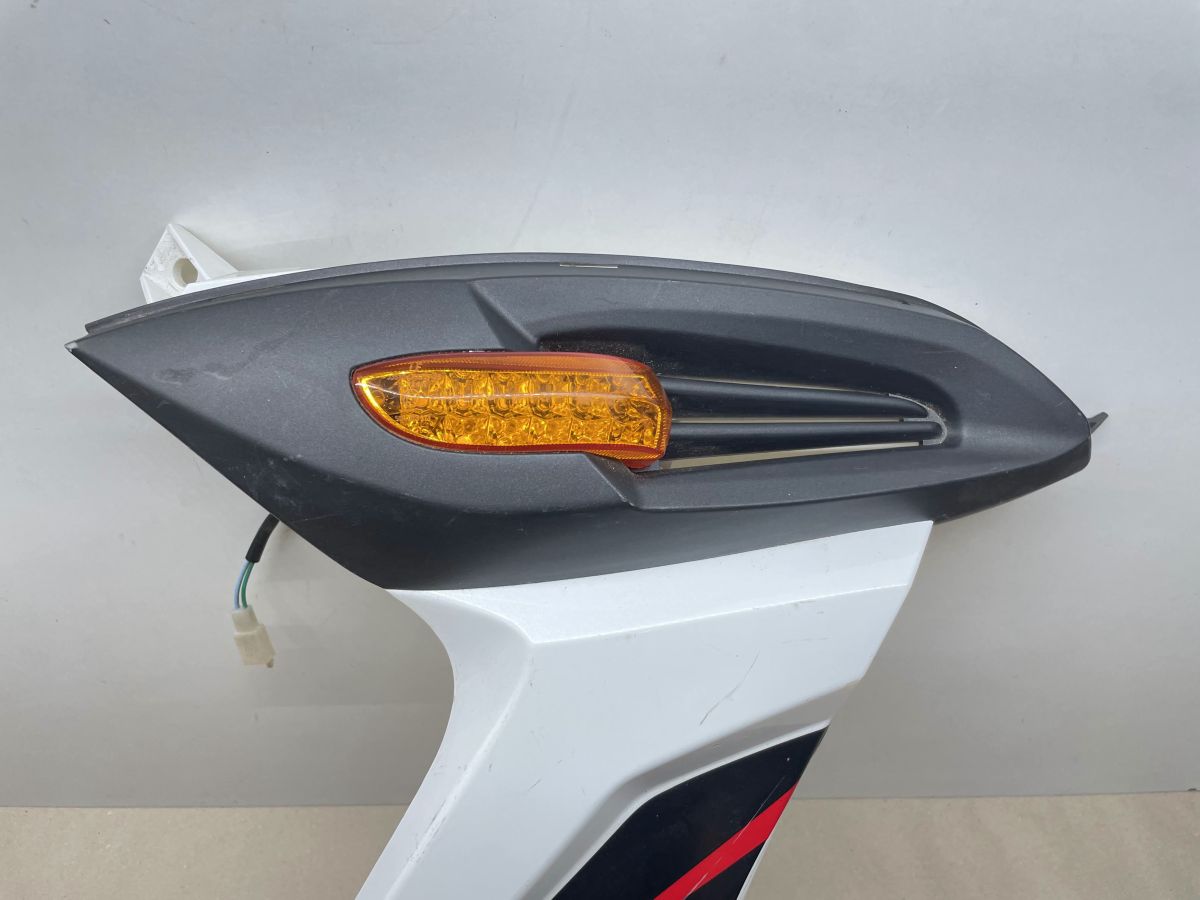 Lifan S-Ray 50 Seitenverkleidung vorne rechts Blinker Verkleidung Abdeckung (102-R)