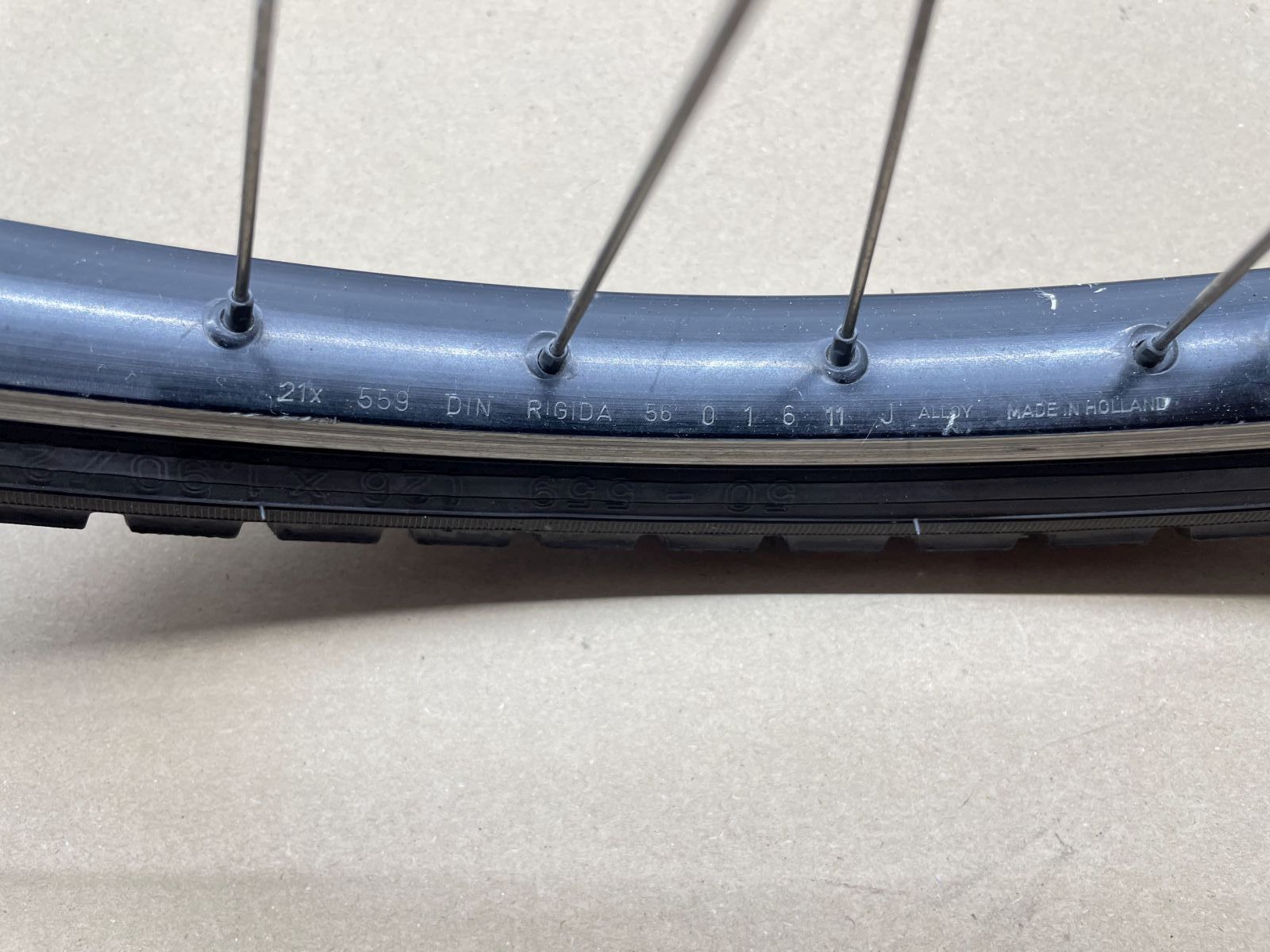 Saxonette Classic - original Vorderrad Reifen Felge vorne Bremse (83-13)