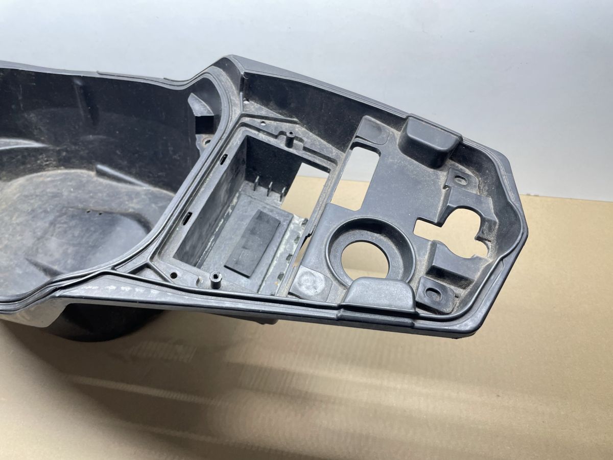 Peugeot Speedfight 3 4T 50 - original Helmfach Staufach Verkleidung (87)