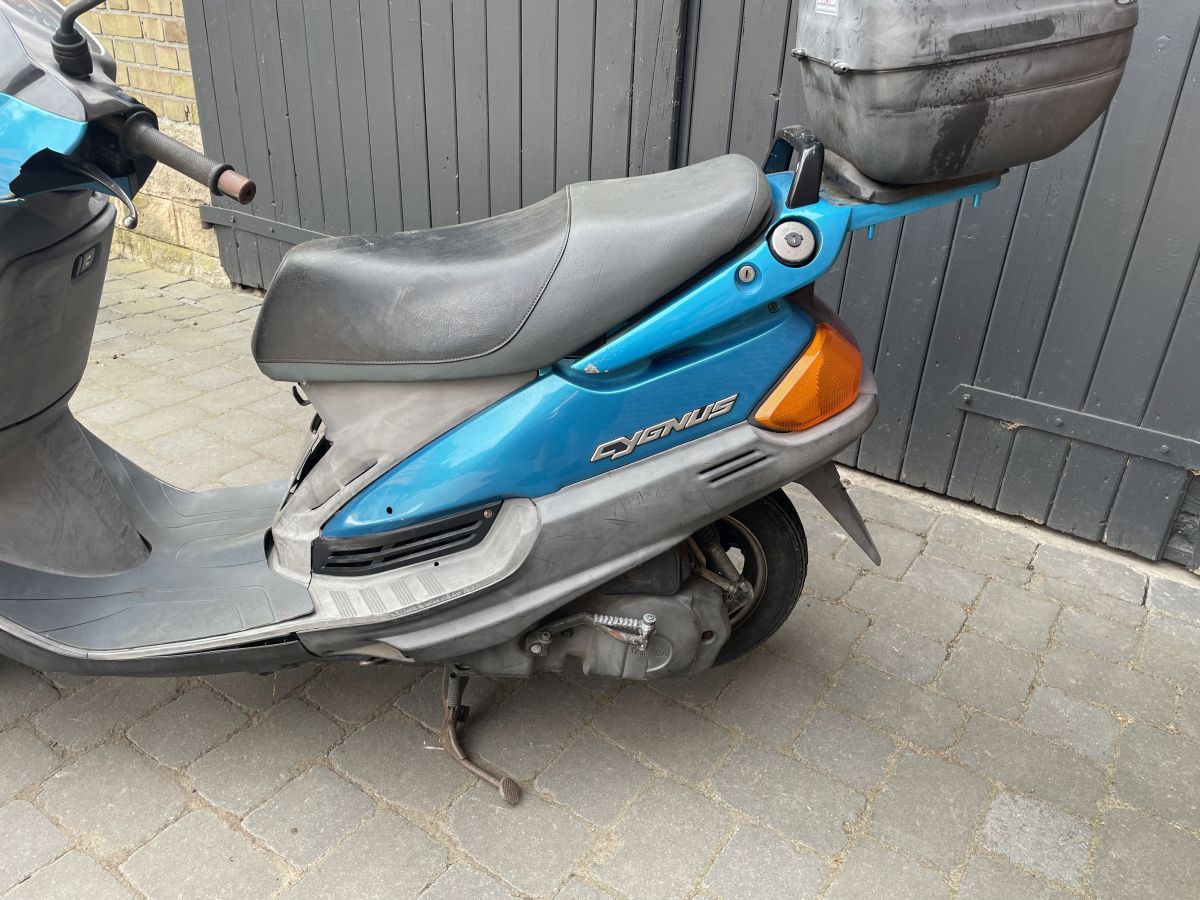Yamaha Cygnus XC 125 - Seitenteil links Verkleidung Abdeckung fairing (74)