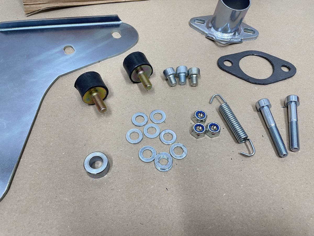 Gilera Runner 125 180 - Tecnigas RS 2 Montage Kit Auspuffhalterung NEU (118-16)
