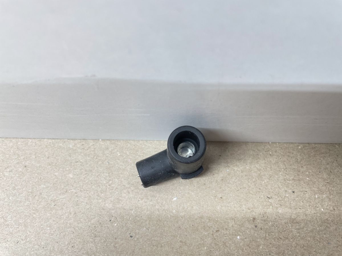 Saxonette / Spartamet - ORIGINAL PVL Zündkerzenstecker NEU Zündkerze (39-56)