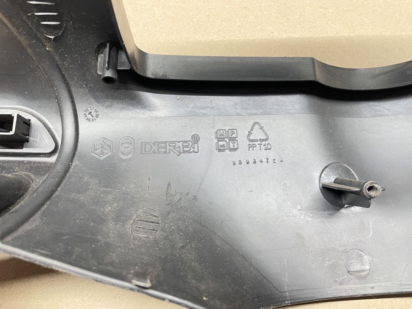 Gilera Runner SP 50 - Tachoverkleidung Abdeckung fairing Lenker (109-4)