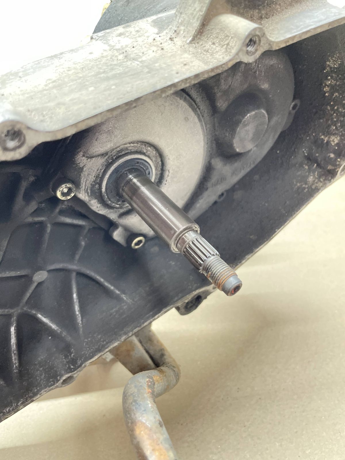Aprilia Gulliver 50 - Motorblock Kurbelwelle Zylinder Getriebe Ständer (76)