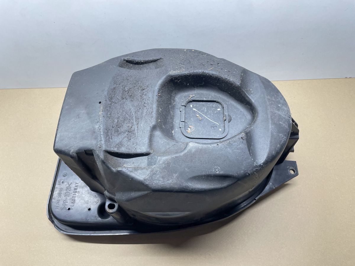 Peugeot JetForce C-Tech 50 original Helmfach Staufach Verkleidung (85)