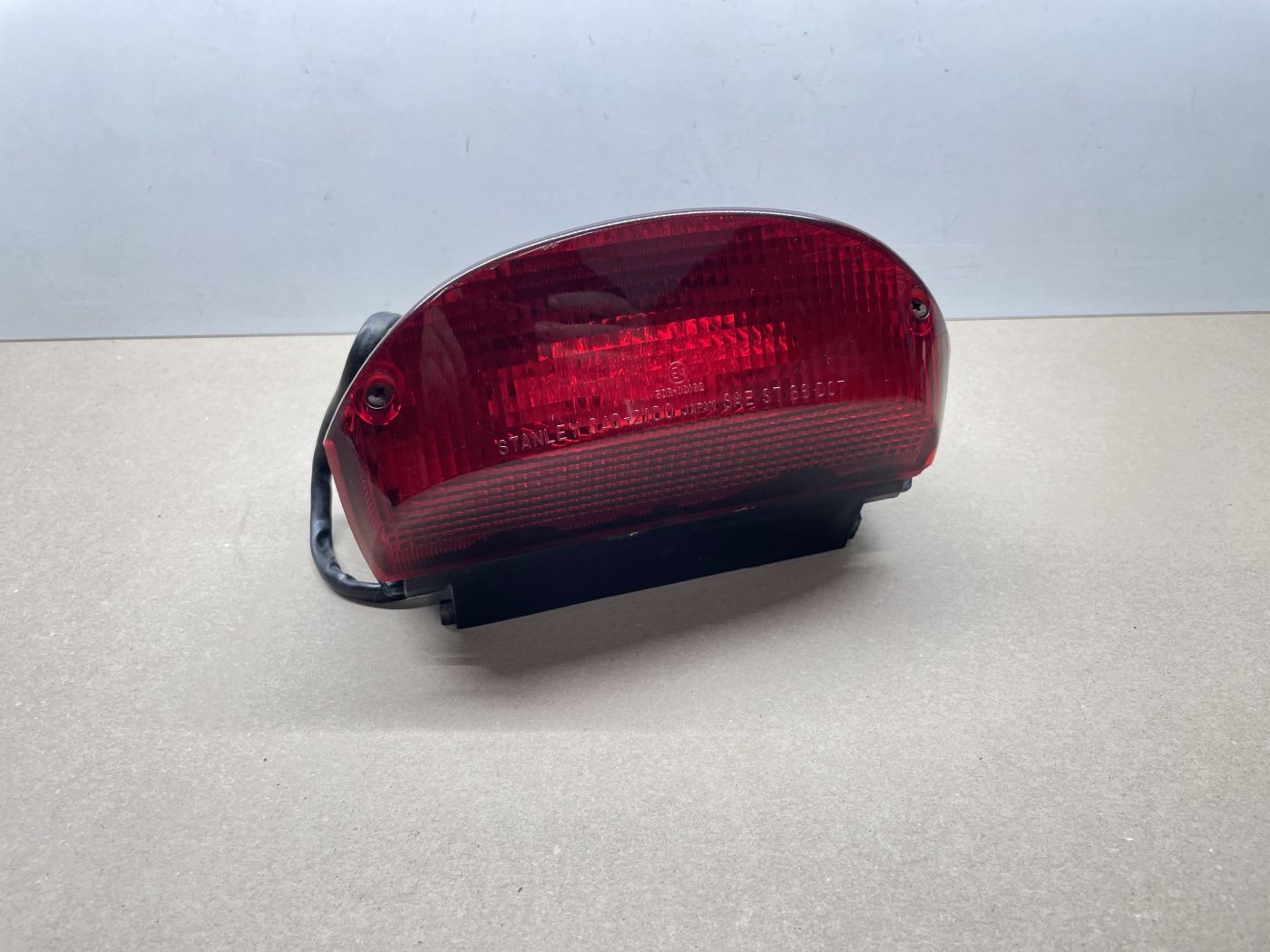 Suzuki GSX 600 F - Rücklicht Licht Lampe hinten rearlight  (118-1)