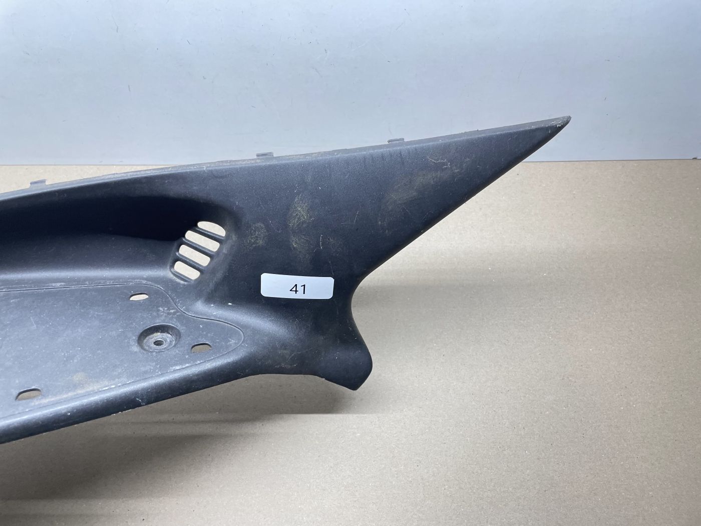 Gilera Runner 50 125 180 - original Trittbrett links Fußablage Verkleidung (109-13)