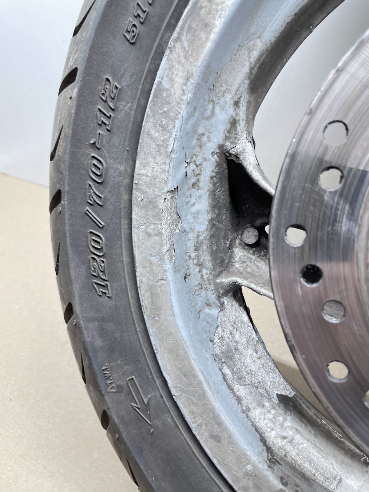 Aprilia Gulliver 50 - Vorderrad Reifen Felge vorne front wheel (76)