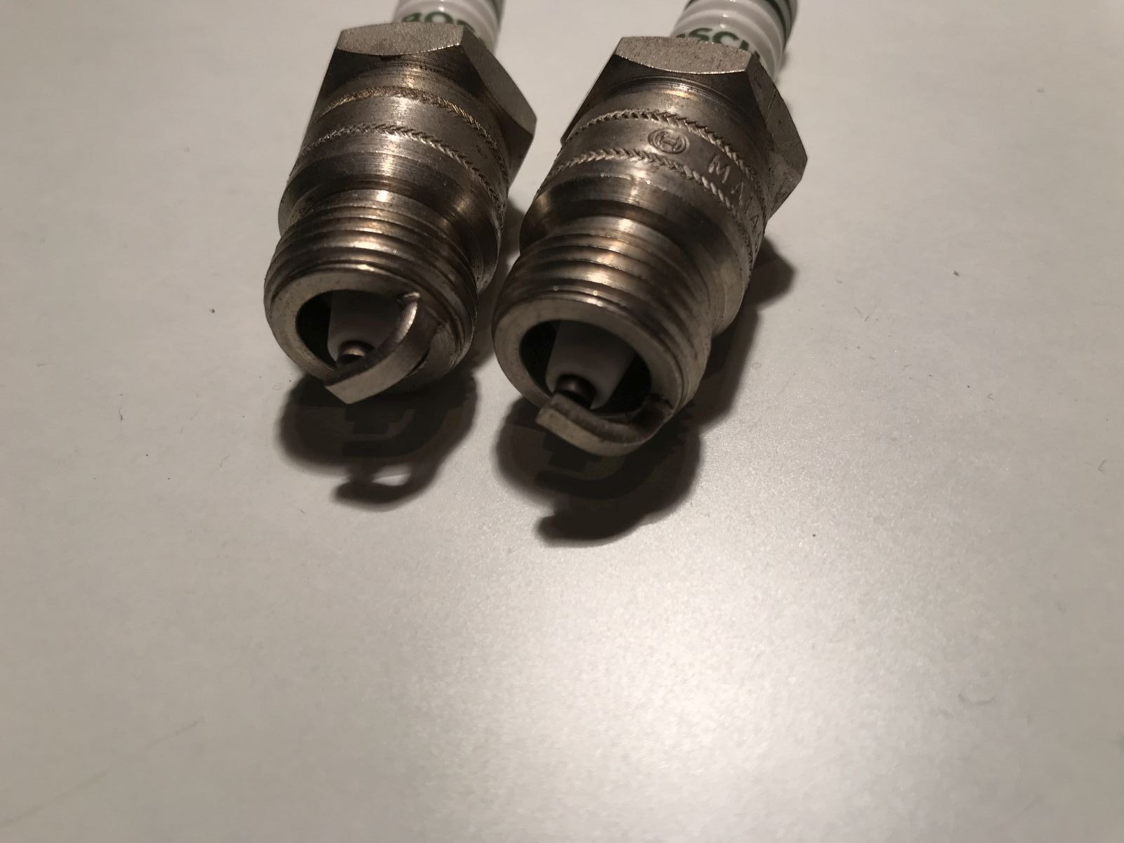 2x Bosch Zündkerze MA145T7 Spark Plug Tennplugg Z25