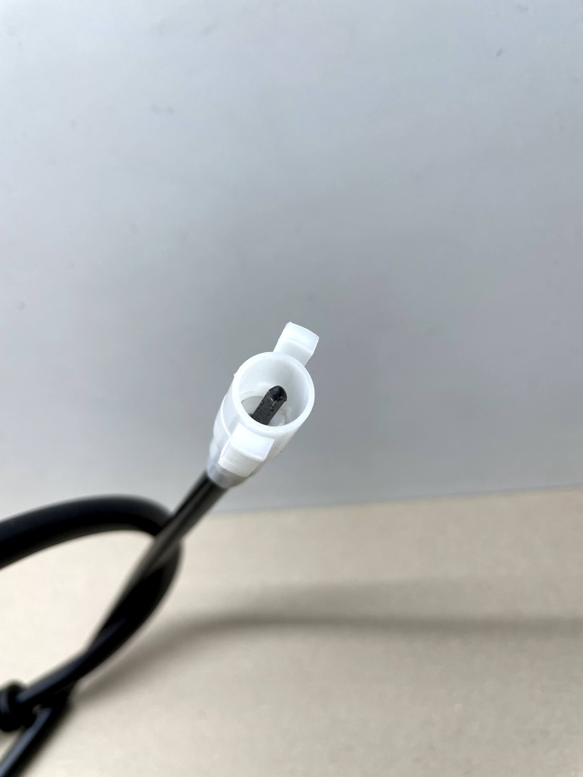 Peugeot Elyseo 50 100 - Tachowelle speedometer cable NEU (39-17)