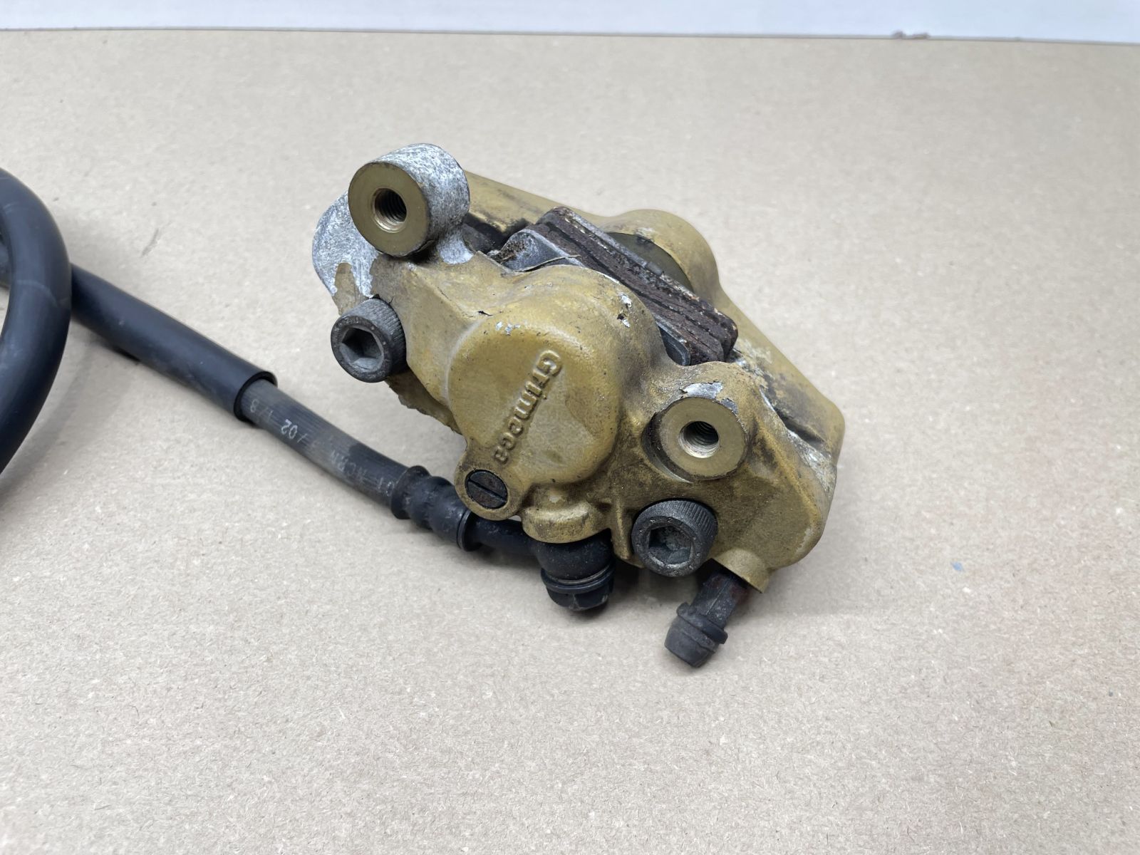 Honda X8R - Bremse hinten Bremszange Bremsleitung rear brake (119)