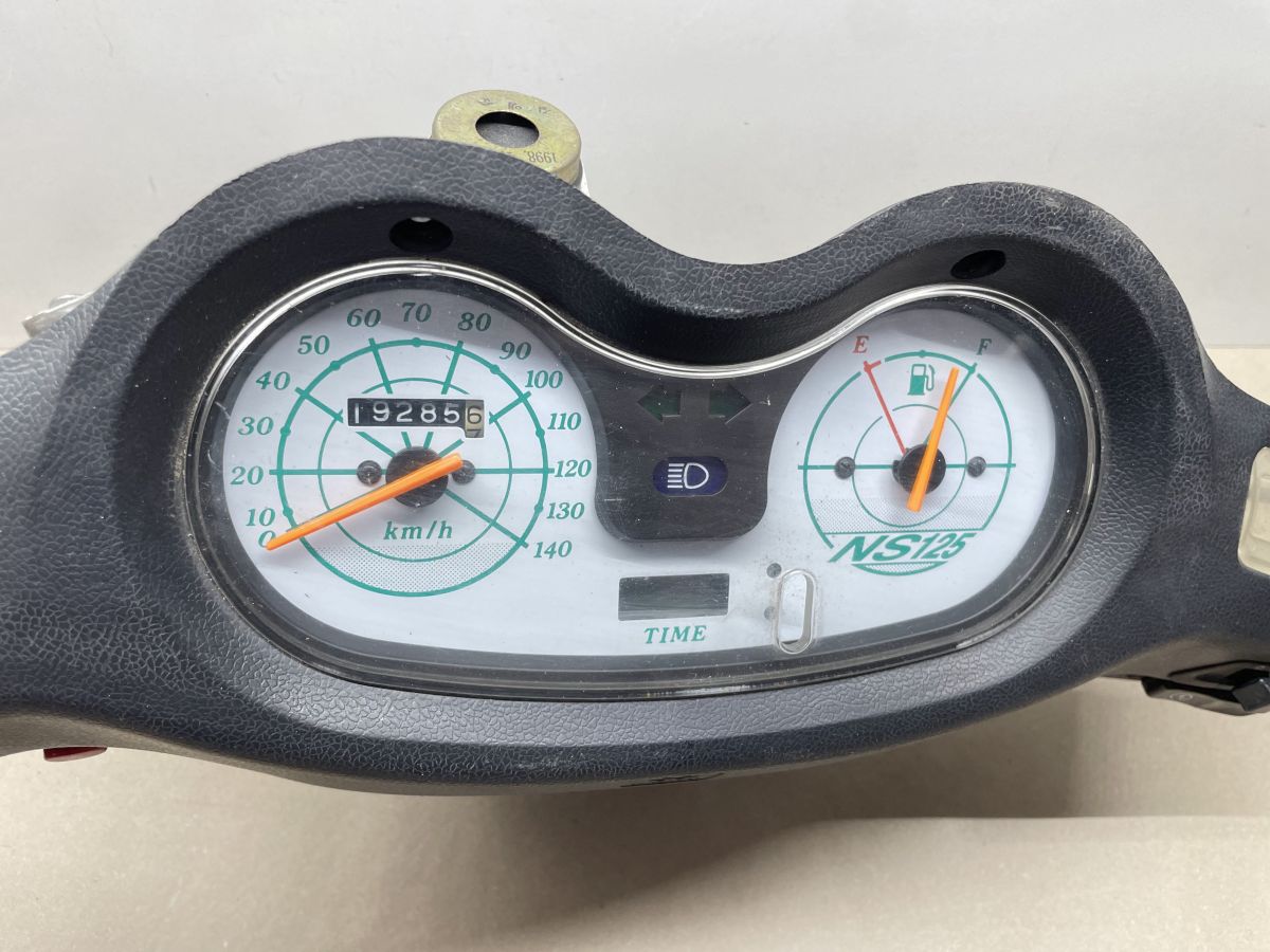 Daelim NS 125 - Tacho Tachoverkleidung Hupe Lichtschalter Blinker (102-1)