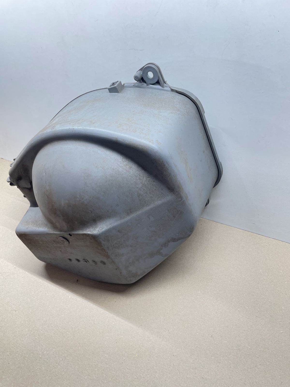 Yamaha Cygnus XC 125 - Helmfach Staufach Abdeckung Stauraum Verkleidung (74)