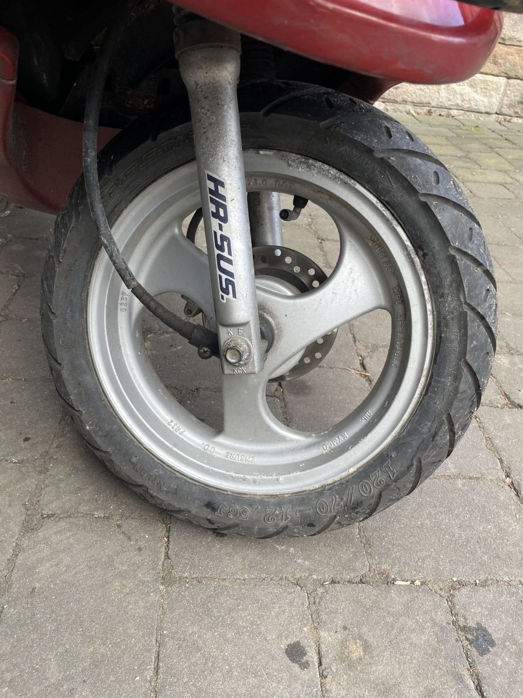 Kymco KB 50  - Vorderrad Reifen Felge vorne wheel (117)
