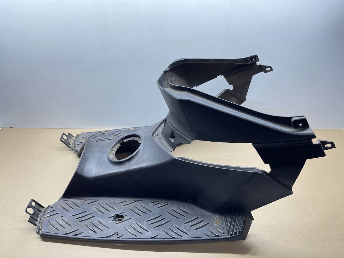 Peugeot Speedfight 3 4T 50 - Trittbrett Fußablage Innenraum Verkleidung  (87)