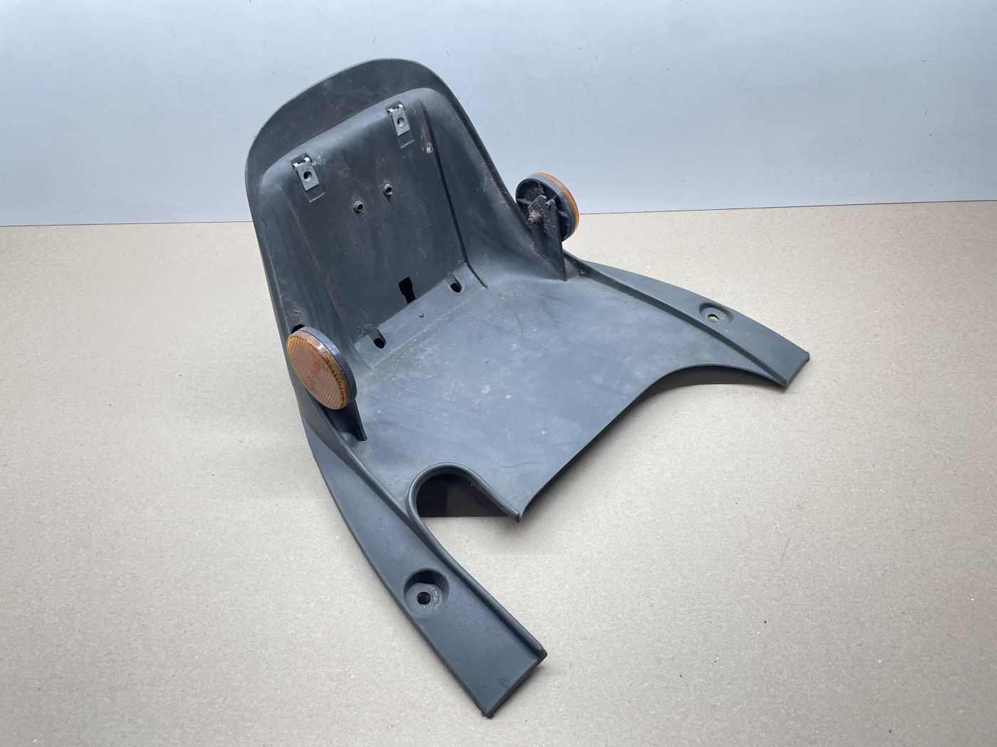 Malaguti F15 - Spritzschutz hinten Kennzeichenhalter Verkleidung fairing (109-12)