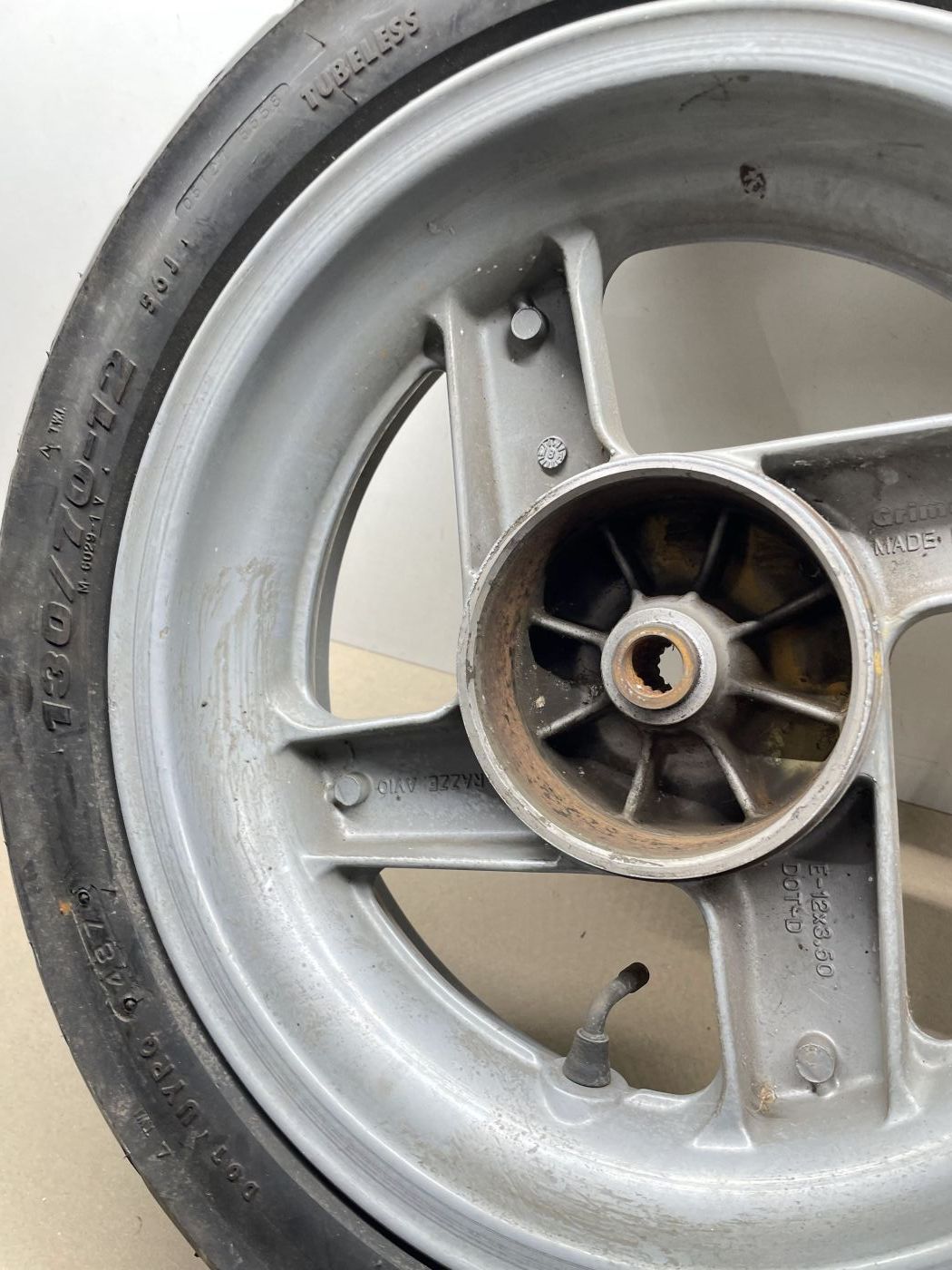 Malaguti F15 - Hinterrad Reifen Felge hinten wheel (109-38)