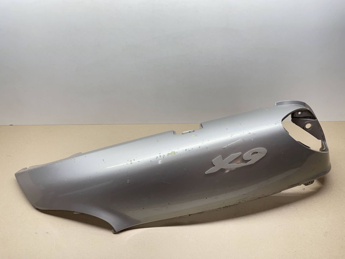Piaggio X9 250 - Seitenverkleidung links Abdeckung fairing (75)