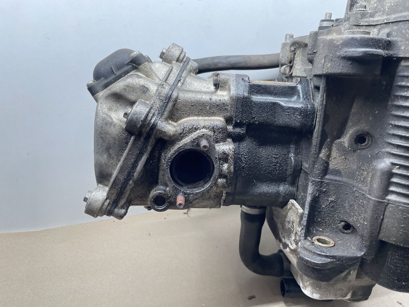 Piaggio Beverly 125 - Motorblock Kurbelwelle Getriebe Zylinder Anlasser engine (110)