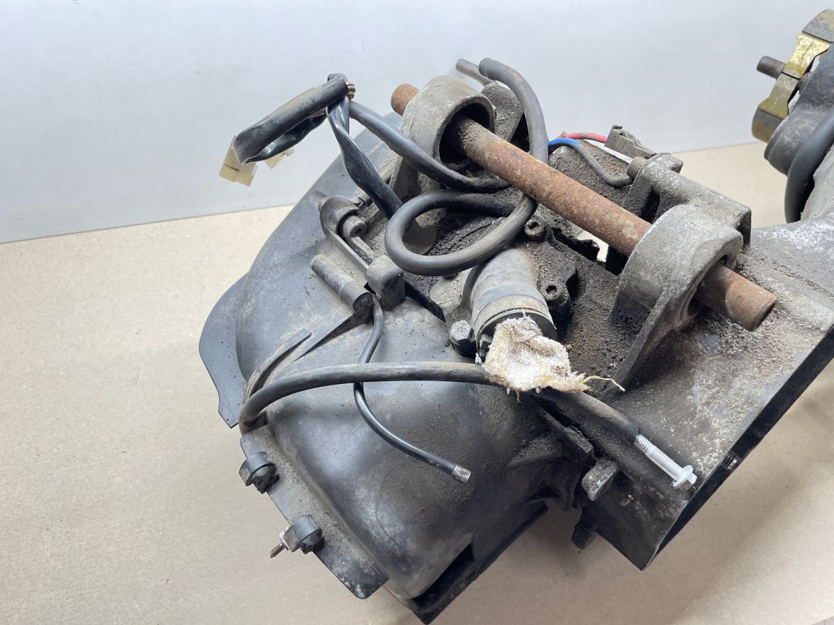 Aprilia Gulliver 50 - Motorblock Kurbelwelle Zylinder Getriebe Ständer (76)