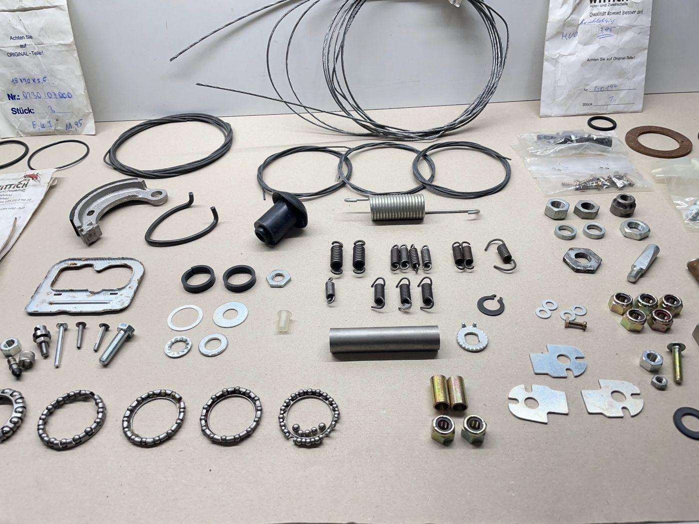 Mofa Moped Teile - Bremszug Schraube Mutter Feder Bremsbacke Dichtung Vergaser (39-81)