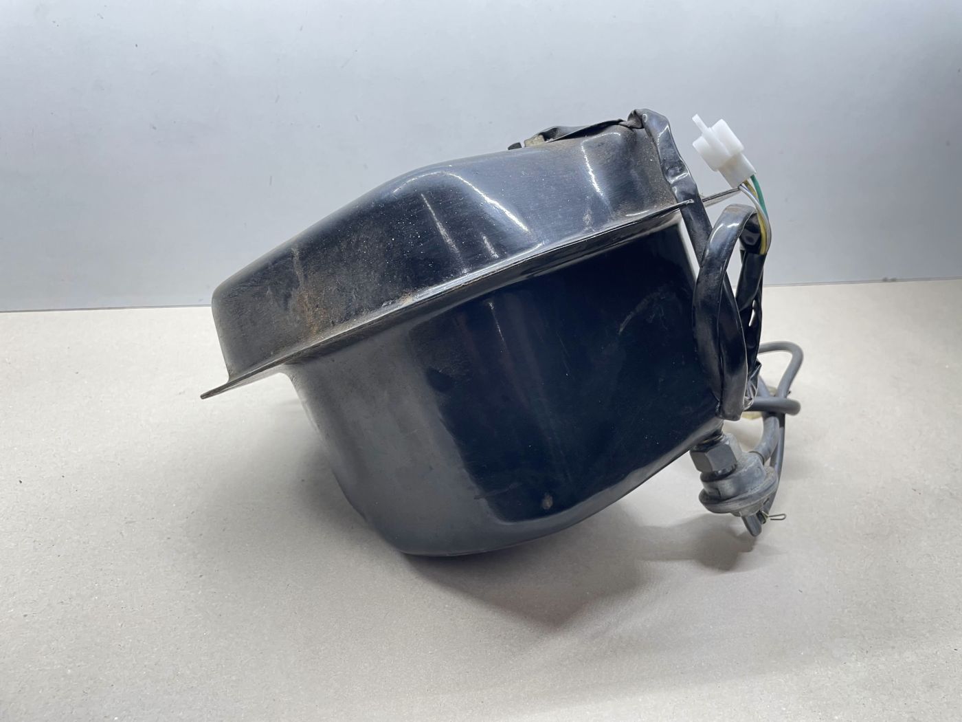 Ering / Baotian BT49QT-7  original Benzintank Kraftstofftank petrol tank (102-14)