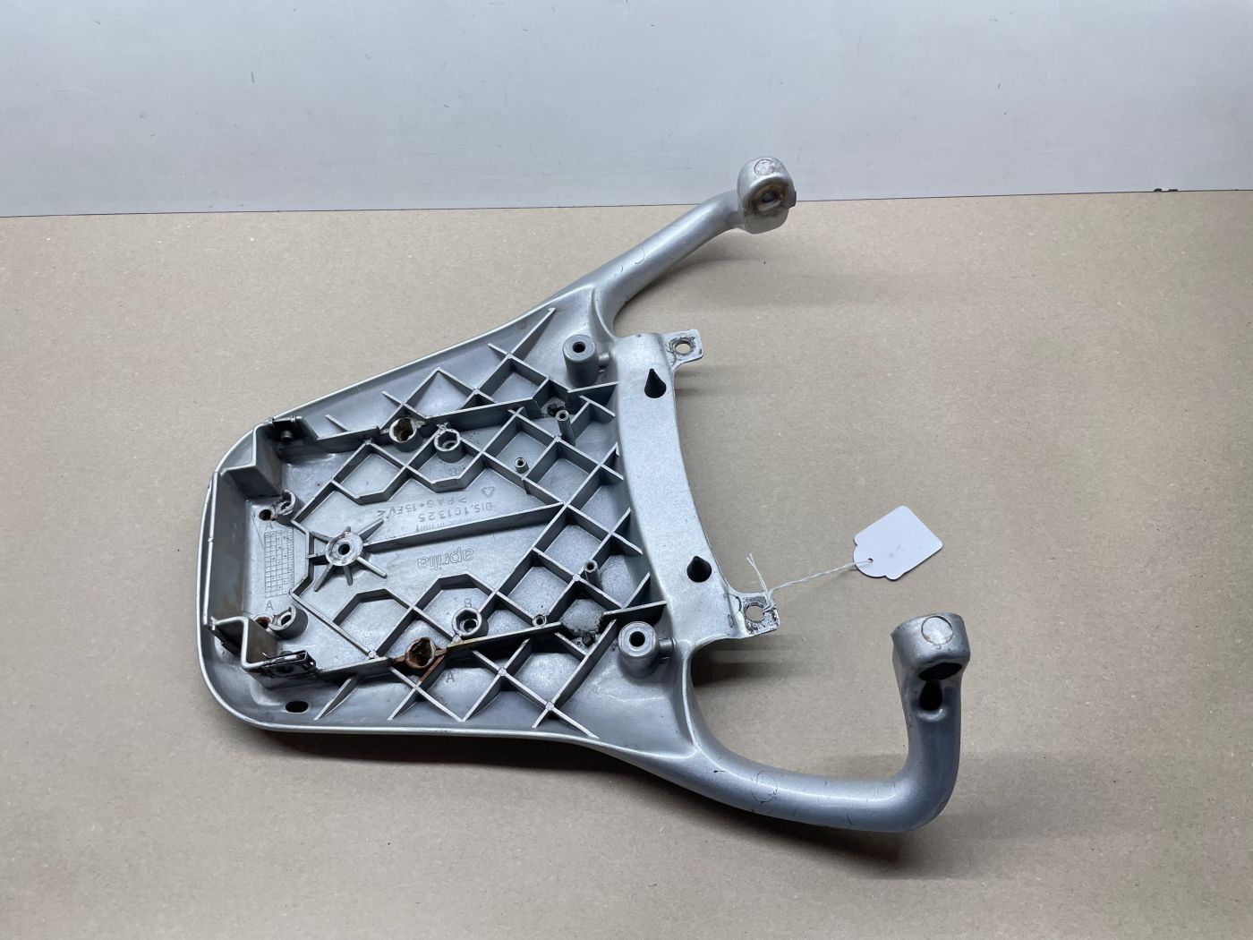 Aprilia Pegaso 650 ML - Gepäckträger Gepäckbrücke Kofferträger Topcase (118-V)