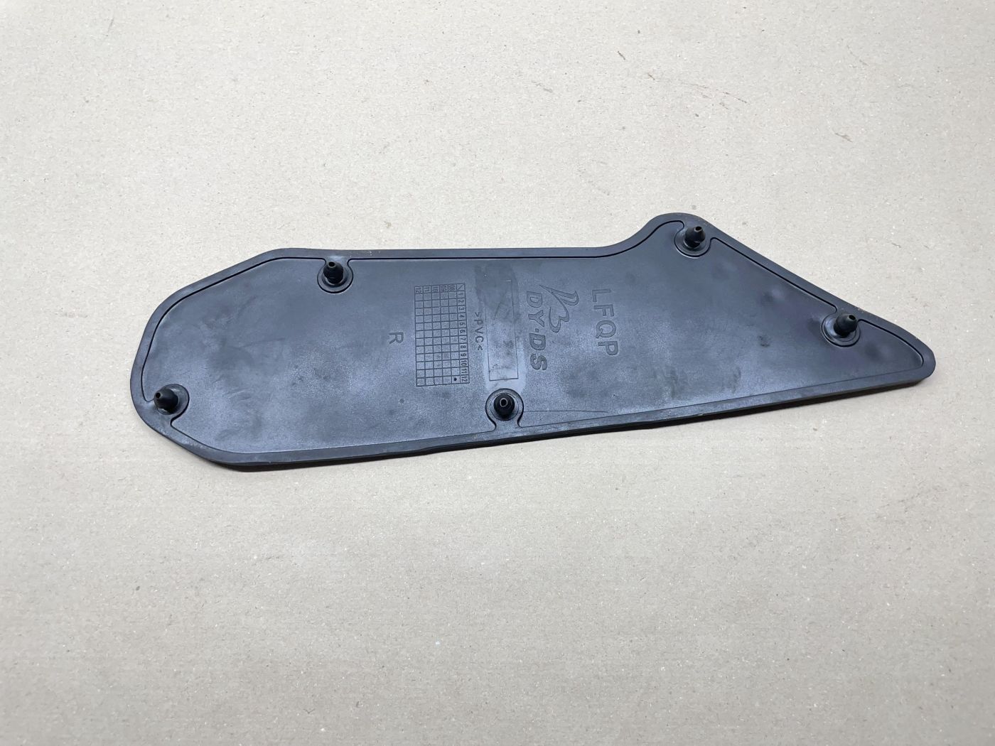 Lifan S-Ray 50 Gummimatte rechts Trittbrett Fußablage Verkleidung (102-12)