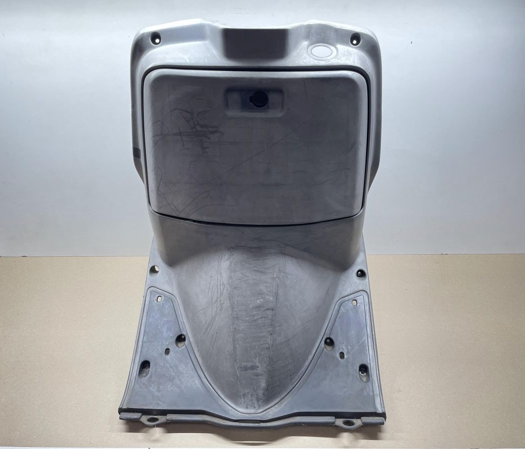 Yamaha Cygnus XC 125 - Beinschild Innenraum Verkleidung Abdeckung (74)