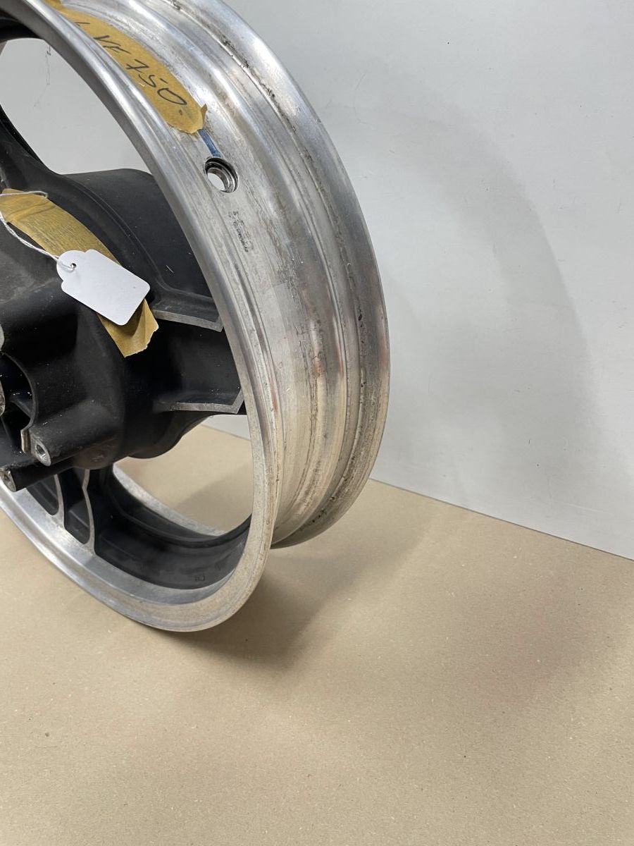 Suzuki GSX 1100 F  - Hinterrad Reifen Felge hinten rear wheel (118)